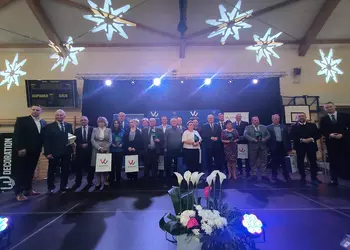 Wyróżnione w konkursie sołectwa na scenie w Stawiszynie