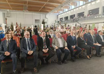 Uczestnicy „Konkursu z Jajem na potrawę i palmę wielkanocną” w Pile 