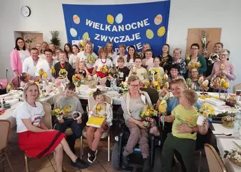 Uczestnicy warsztatów w Hucie