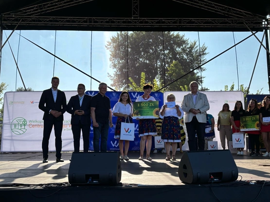 Laureaci konkursu „Najciekawsze stoisko wystawców Wielkopolskiego Dnia Pszczół”